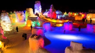 千歳・支笏湖 氷濤まつり