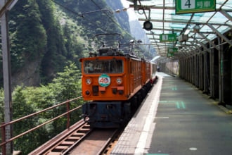 黒部峡谷鉄道の車両