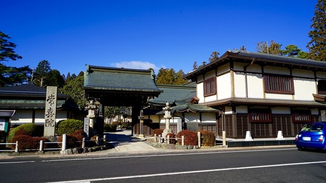 スイーツから丸薬まで！世界遺産「高野山」でぜひおすすめしたいお土産4選