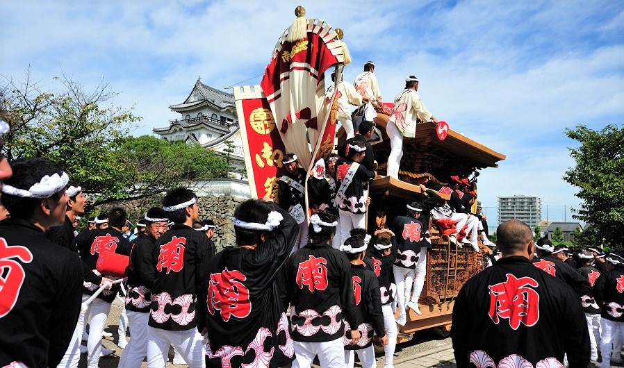 迫力満点の岸和田だんじり祭りは必見！大阪府岸和田市のお祭り4選