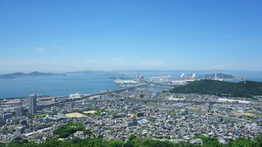 ドライブ観光にもデートにもおすすめの絶景スポット「聖通寺山展望台」