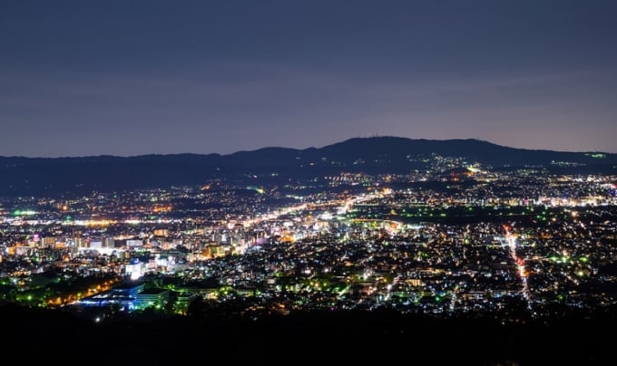 新日本三大夜景の一つ若草山からの夜景も 奈良県の夜景スポットをご紹介 Skyticket 観光ガイド
