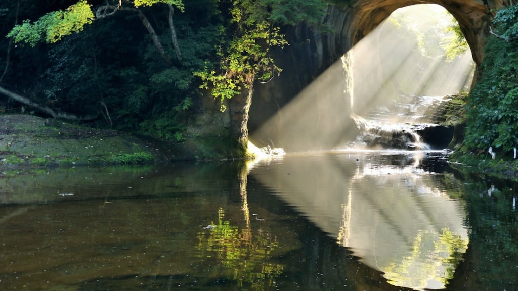 亀岩の洞窟・濃溝の滝｜神秘的な景色に感動する千葉注目の観光スポット