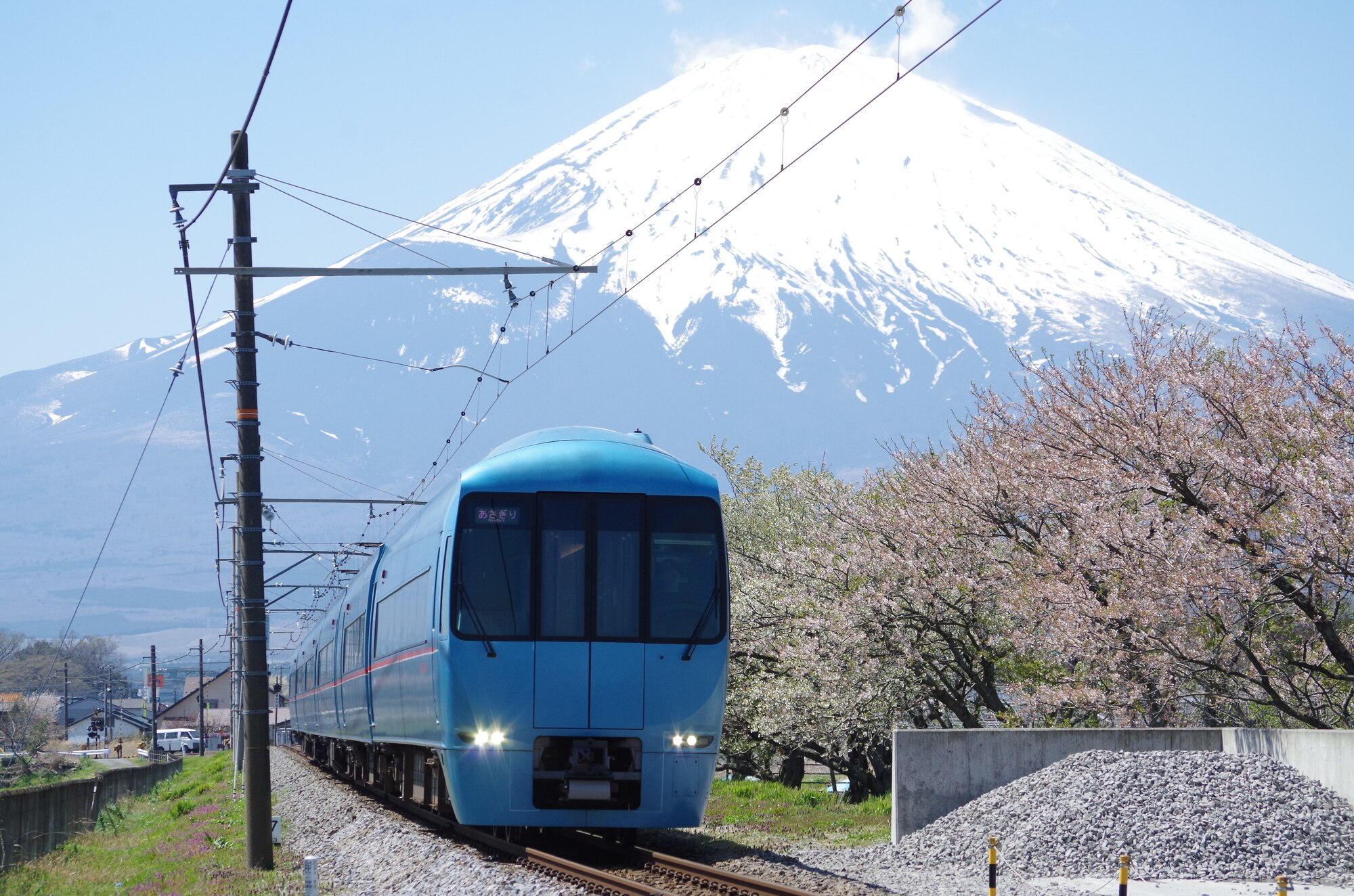 特急 ふじさん に接続 Jr御殿場駅と強羅駅を結ぶ直通バスを5月3 5日に運転 Skyticket 観光ガイド