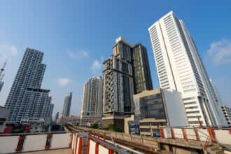パヤータイ駅から見るバンコクの都市風景