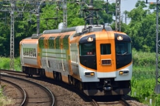 映画の中でもビスタカーが登場