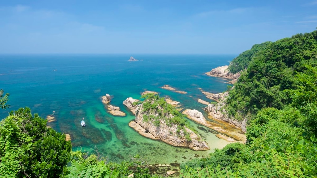 鳥取県の穴場観光名所「浦富海岸」で、山陰ならではの景観を堪能しよう！