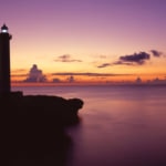 残波岬の夕暮れ時の写真