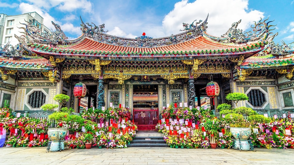 台北のパワースポット「龍山寺」の見どころ・参拝方法をご紹介