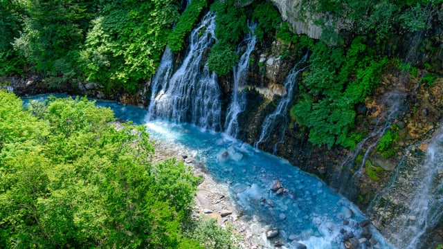 十勝岳の中腹に湧く杖忘れの湯！白金温泉でおすすめの宿5選