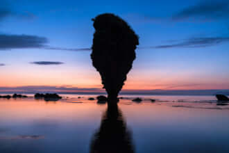 えびす岩を使ったアートも撮影できる