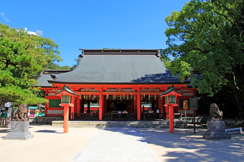 博多からアクセス抜群の観光スポット！住吉神社を観光しよう！