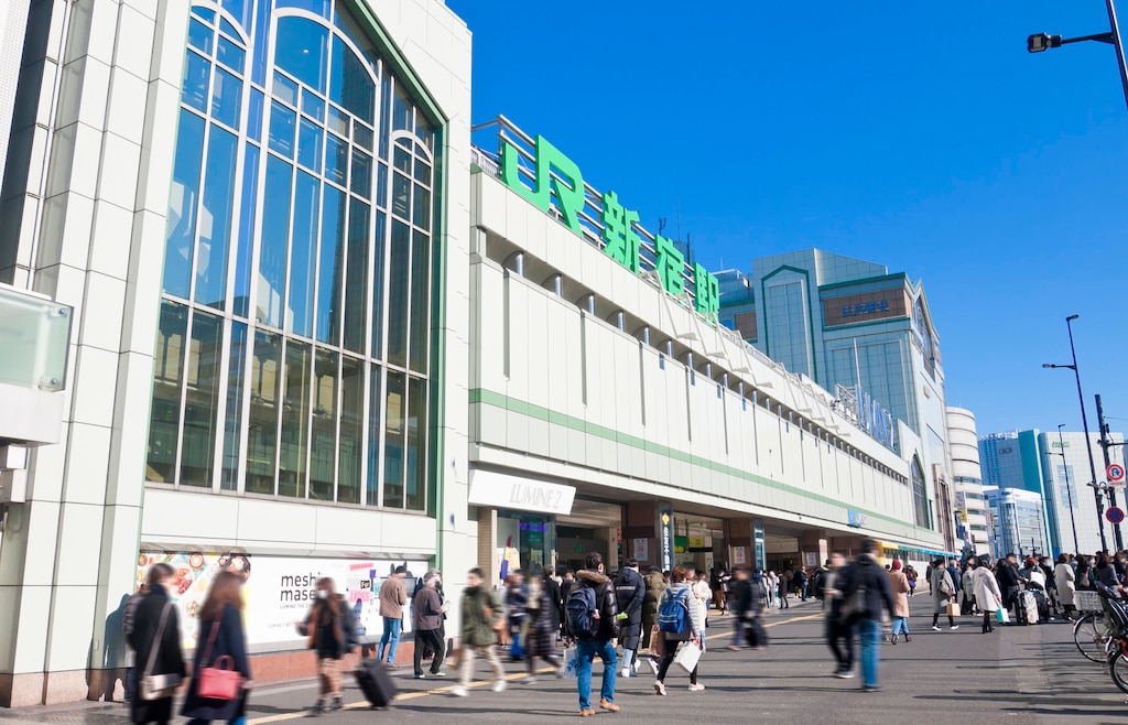 巨大迷路と言われている新宿駅！あの観光地へ行くにはどの出口が近い？