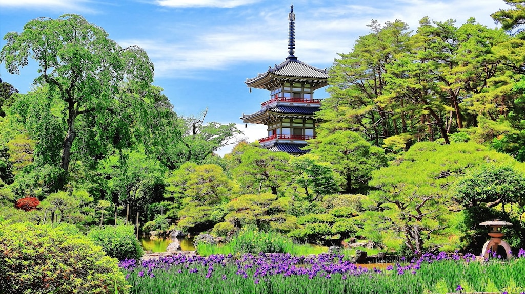 仙台随一の庭園は紅葉や菖蒲の時期がおすすめ！輪王寺の見どころをご紹介！