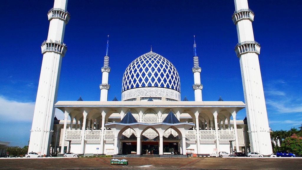 マレーシア最大規模を誇るシャー・アラムの「ブルーモスク」へ行ってみよう！