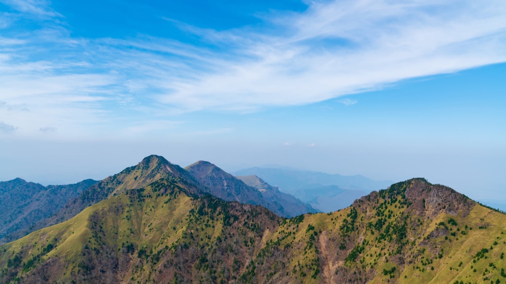 西日本最高峰の霊峰「石鎚山」を初めて観光する人のための基本情報！