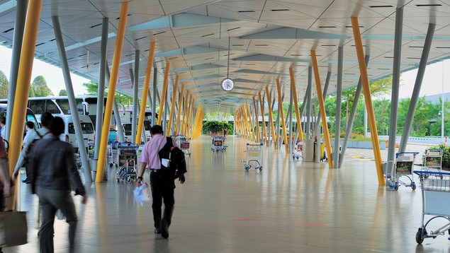 世界有数の空港！シンガポール・チャンギ空港でのバスの乗り方