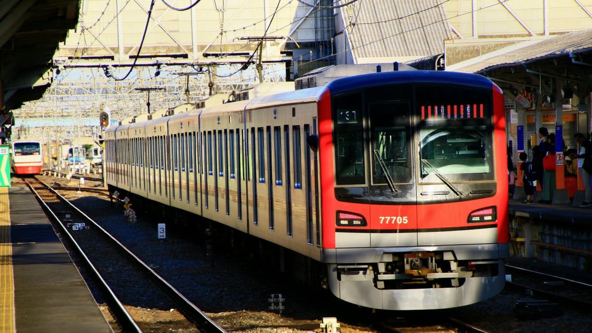 東武 日比谷線の ｔｈライナー の運転時刻と料金が決定 朝も座ってラクラク Skyticket 観光ガイド