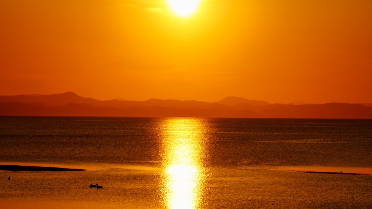 サロマ湖は日本で3番目に大きな湖 原生花園やグルメの旅へ Skyticket 観光ガイド