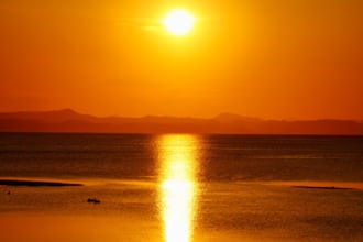 夕日が美しいサロマ湖