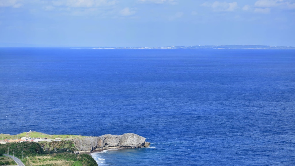 【辺戸岬】海の向こうは鹿児島県！沖縄本島最北端の絶景を堪能