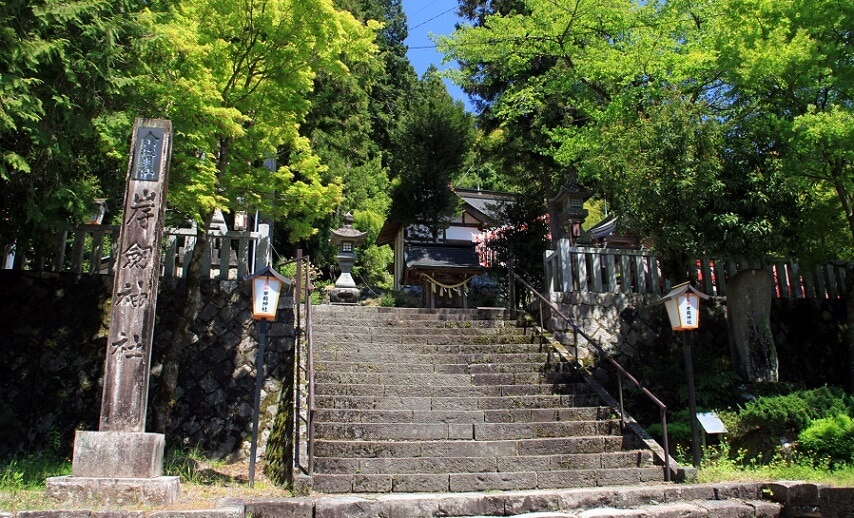 春祭りから夢花火まで盛りだくさん！岐阜県郡上市のおすすめのお祭り4選