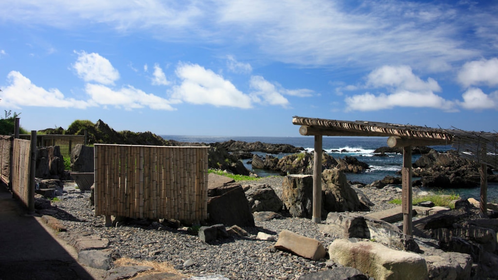 屋久島の天然温泉♨8選｜平内海中温泉・湯泊温泉・尾之間温泉ほか