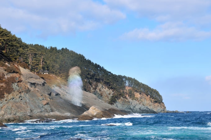 浄土ヶ浜　潮吹穴