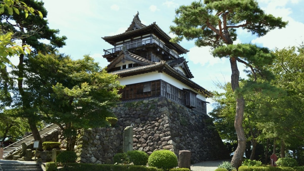 最古の現存天守!?福井県にある丸岡城の観光のポイントを詳しく解説します