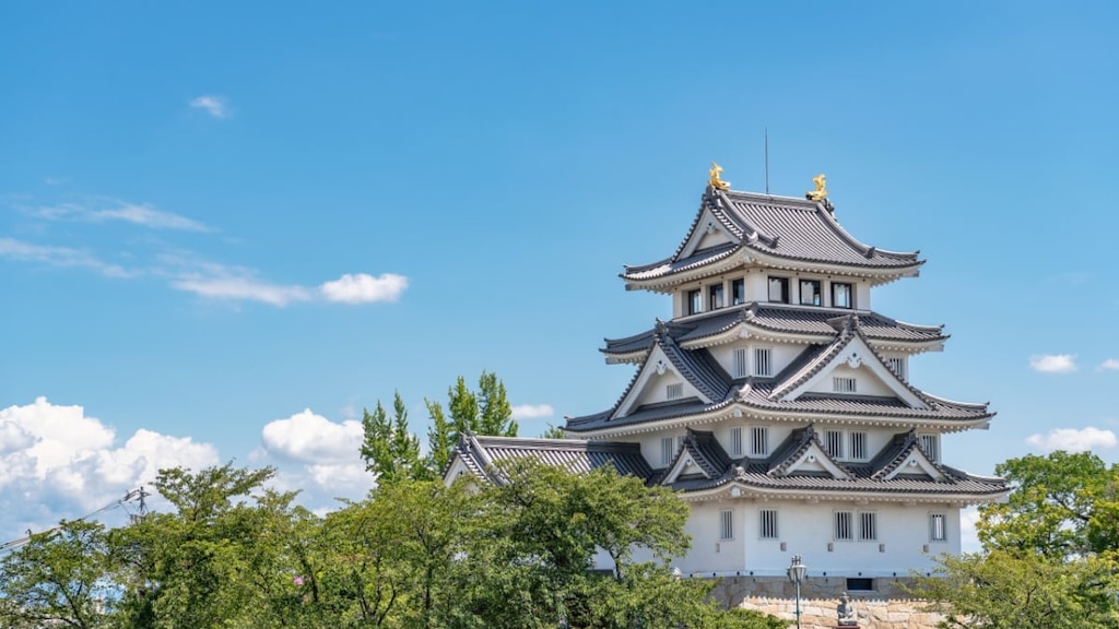 岐阜の金華山にそびえる岐阜城の魅力と周辺の観光スポットを解説！