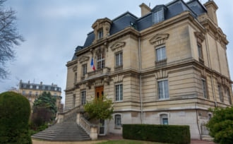 フランス・ヴァンヴにある市庁舎