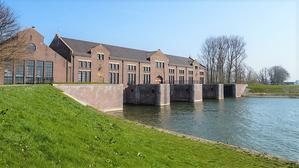 オランダの世界遺産Ir.D.F.ヴァウダヘマール！現役の揚水施設とは？