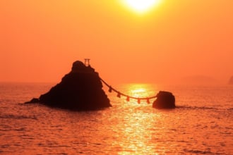 伊勢の二見興玉神社　夫婦岩
