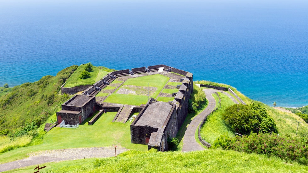 美しい島と勇ましい要塞！世界遺産「ブリムストーン・ヒル要塞国立公園 