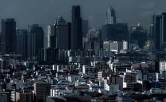 フアイ・クワンから見たバンコクのスカイライン