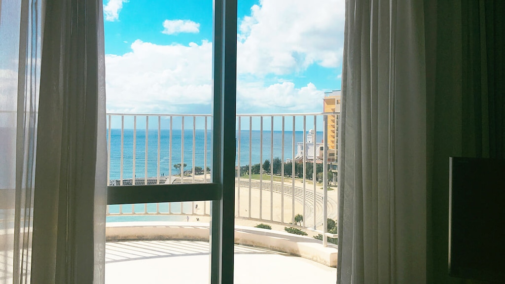 沖縄那覇で一人旅におすすめな<アクセスの良いホテル>12選！