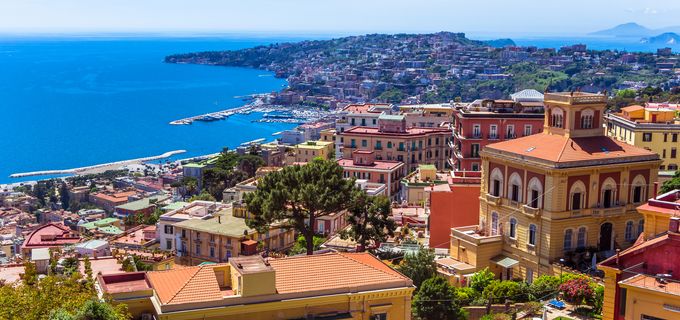 ナポリ(イタリア)