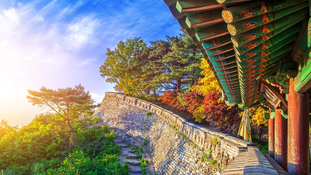 ソウル市全体を一望できる世界遺産！長い城壁が自慢の南漢山城