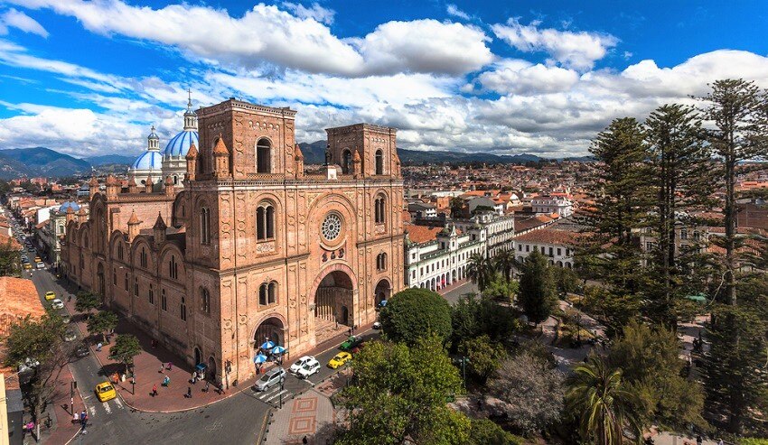 エクアドルの世界遺産サンタ・アナ・デ・ロス・リオス・クエンカの歴史地区