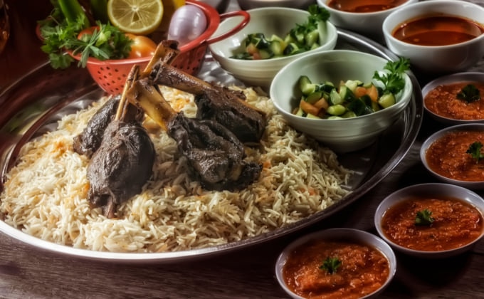 ドバイの食べ物 絶品 アラブ料理 アラビア料理 紹介 Skyticket 観光ガイド