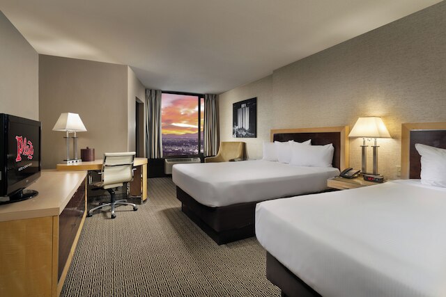 プラザ ホテル & カジノ