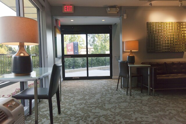 インズ オブ バージニア - アーリントン