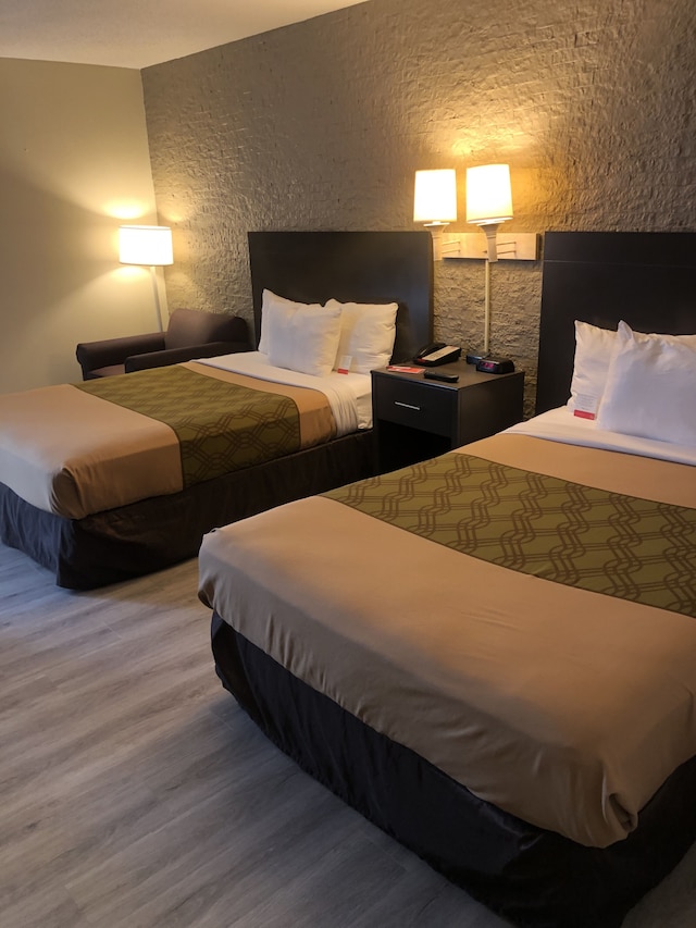 エコノ ロッジ メトロ