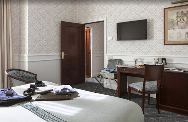 ホテル エンペラドール