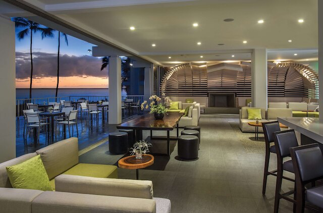 グランド ナニロア ホテル ヒロ - ダブルツリー バイ ヒルトン