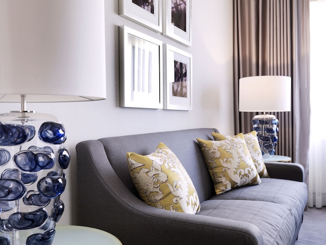 ホテル コンチネンタル