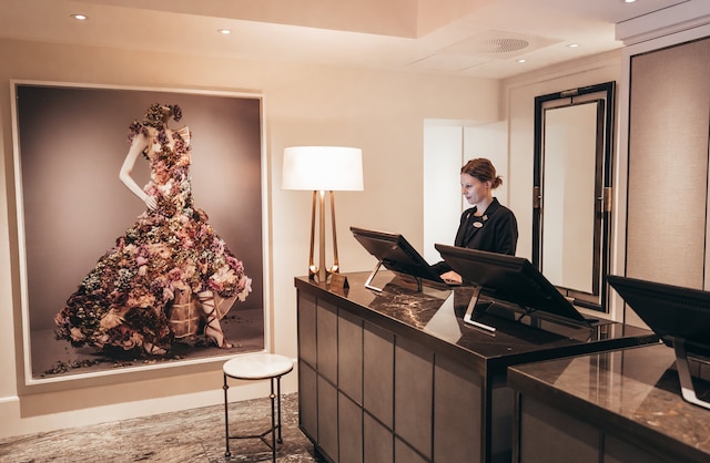 ホテル コンチネンタル