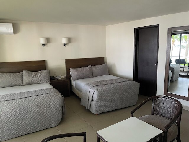 シナ スイーツ カンクン - アダルツ オンリー