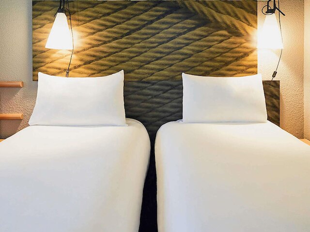 イビス トゥーロン ラ セーヌ シュル メール