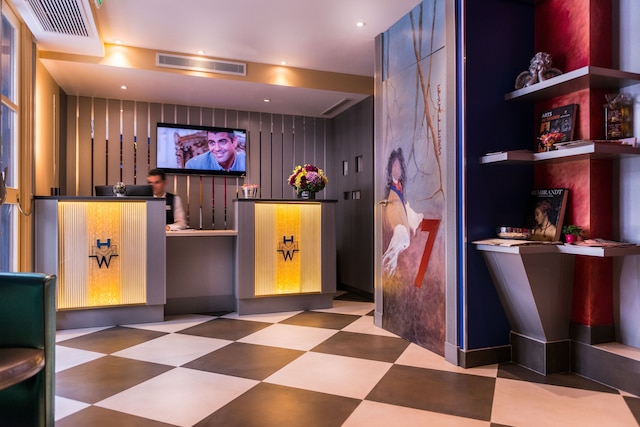 ホテル モンソー ワグラム